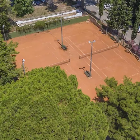 Aminess Younique Bellevue 酒店 4*