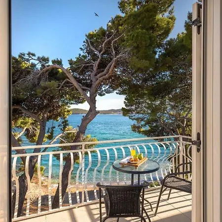 Aminess Younique Bellevue 酒店 4*