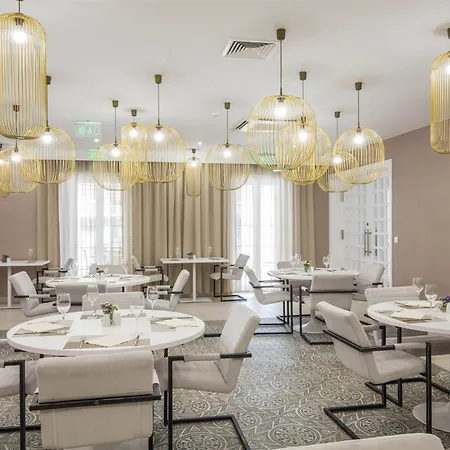 Aminess Younique Bellevue 酒店