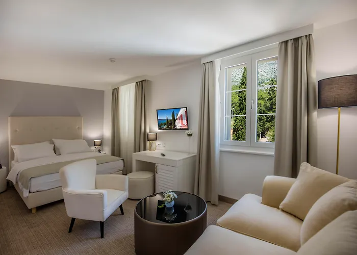 Aminess Younique Bellevue Orebic