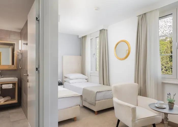 Hotel Aminess Younique Bellevue 4*