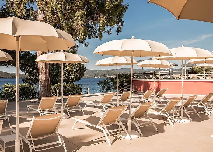 Hotel Aminess Younique Bellevue 4*